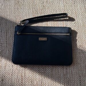 Kate Spade Black Leather Tinie Laurel Way Slim Profile Wristlet w/Outside Pocket